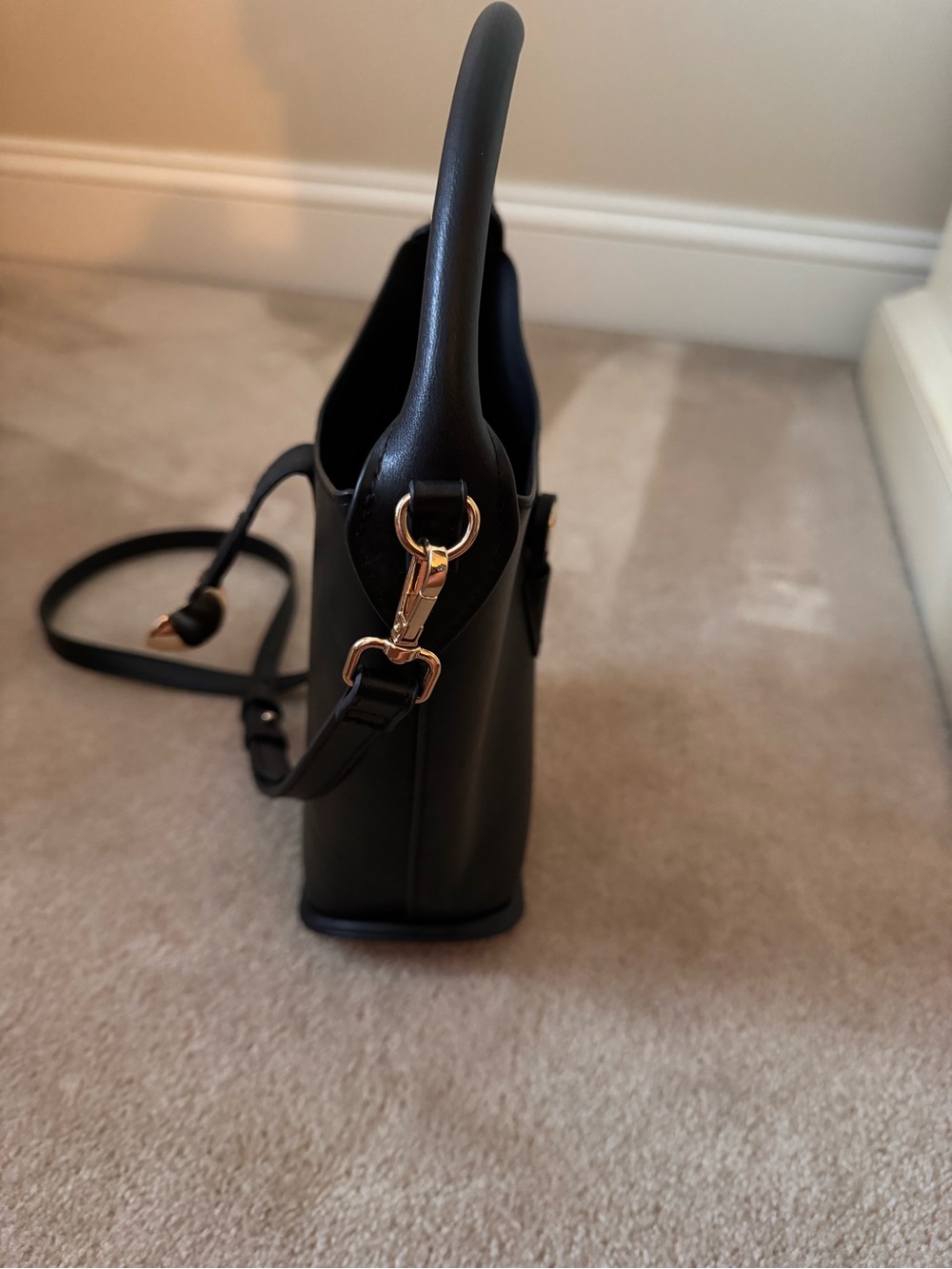 H&M Black Bucket Crossbody Bag with Gold Accent - Picture 2 of 2